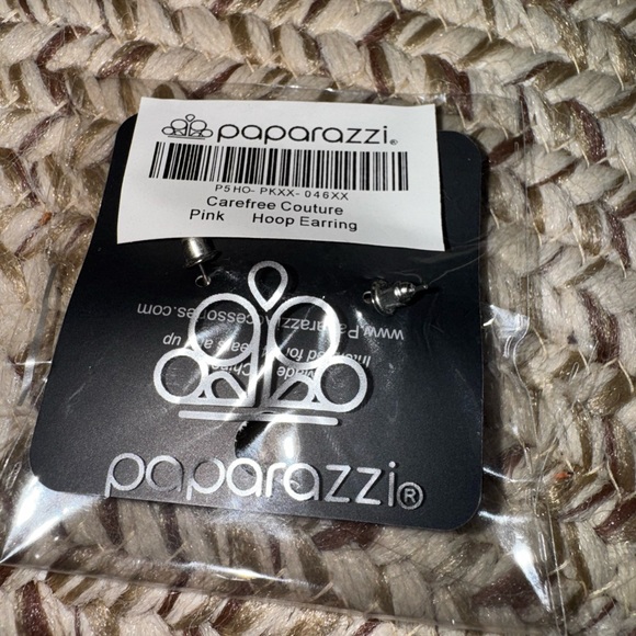 Paparazzi Earrings - Picture 2 of 2